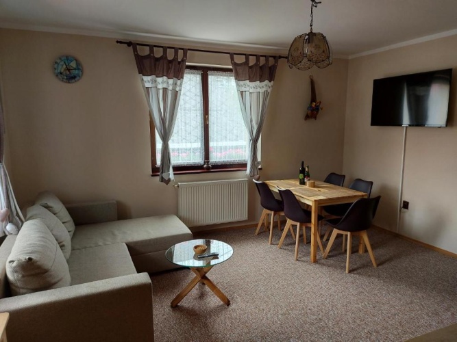2 Bedrooms Apartment with view