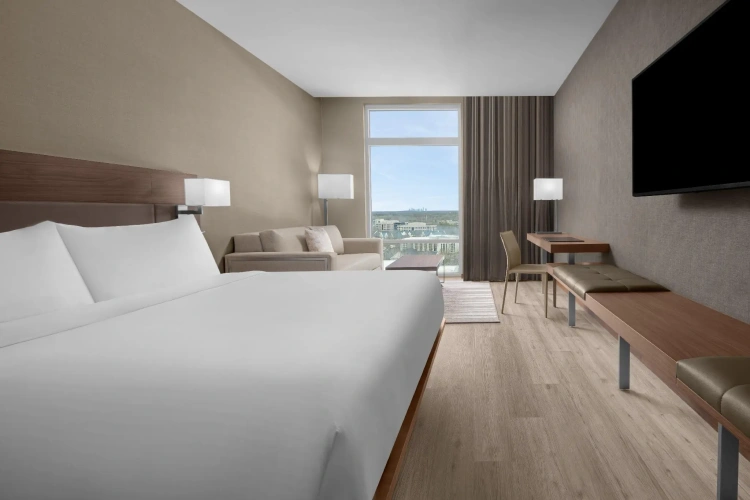 Standard Double room with city view