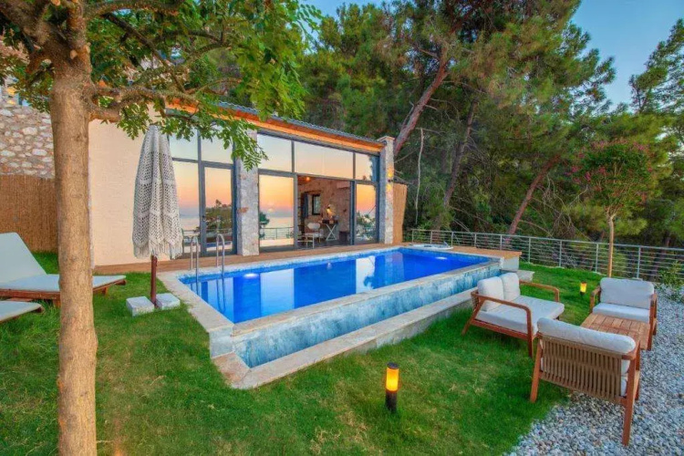La Luna Faralya Villa 01