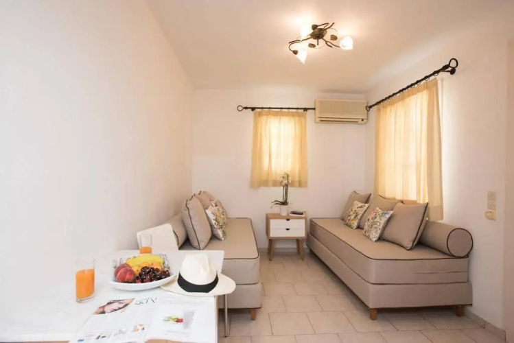 Esperides Apartments & Suites