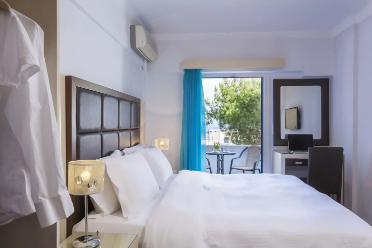 Loizos Apartments