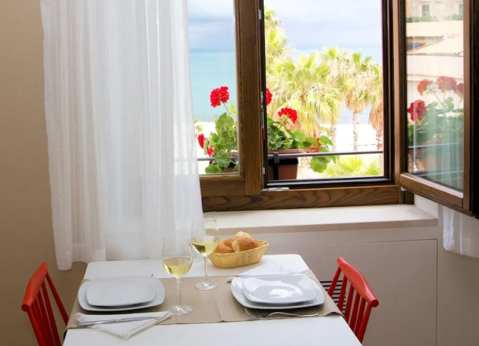 1 Bedroom Apartment with sea view