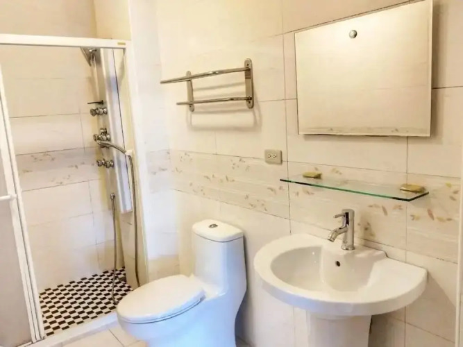 Happy Corner Hotel Overview