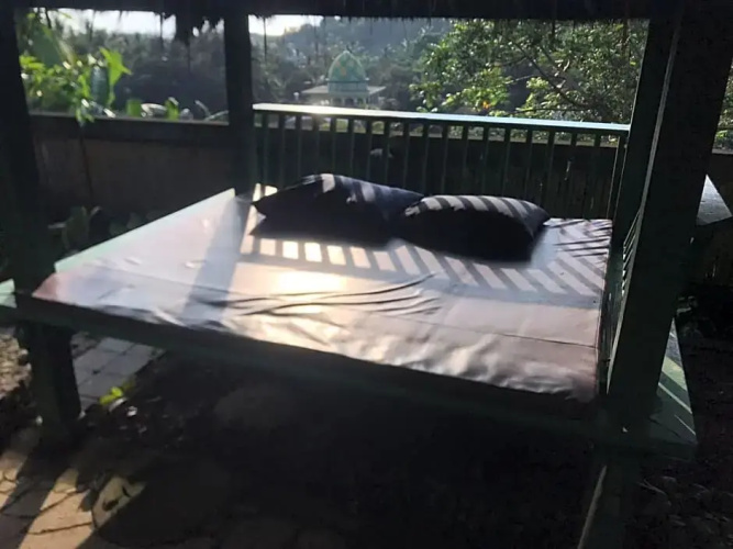 Sasak Lebung Home