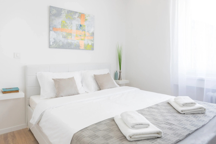 Modern and Bright Studio in Main Pedestrian Zone