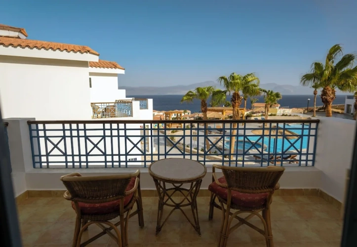 Superior Double room with balcony and with sea view