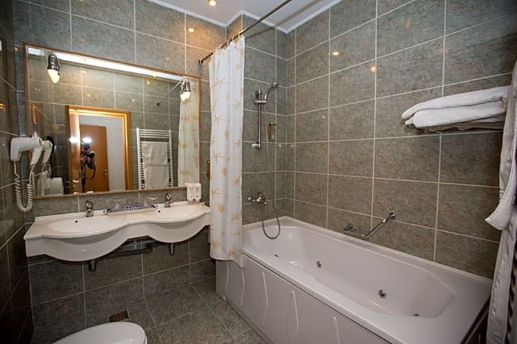 Superior Quadruple room