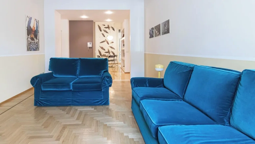 2 Bedrooms Apartment