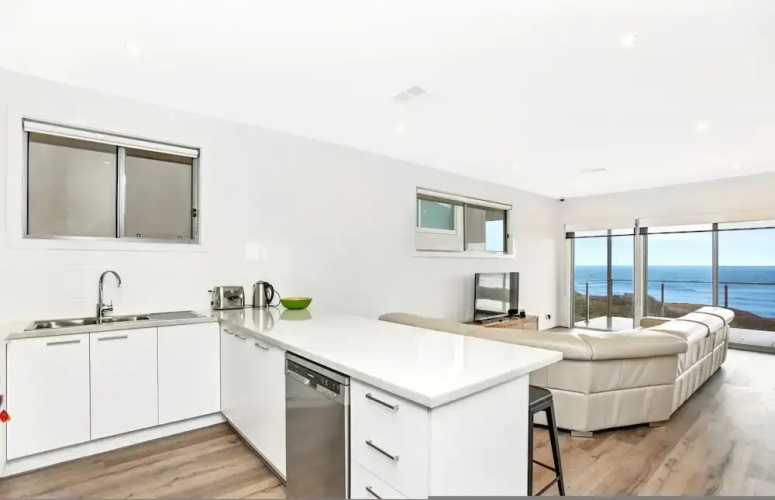 Avaya Sellicks Beachfront Getaway- Wifi