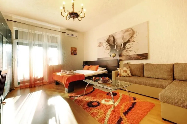 Apartment Alexandria