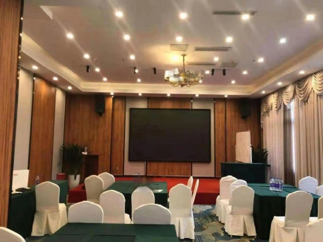 Yijia Lijing Hotel