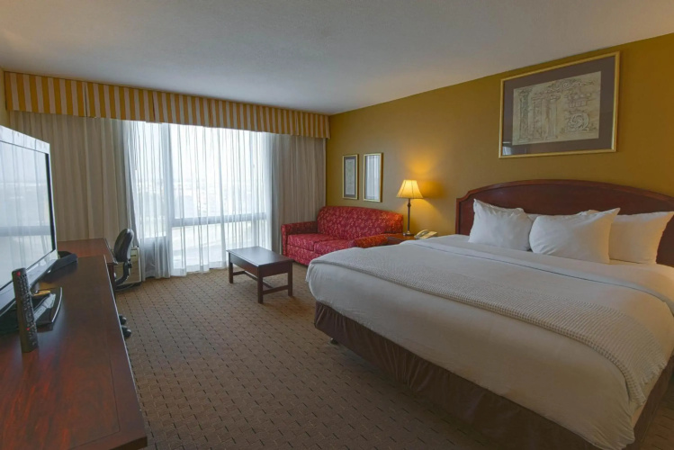 MCM Eleganté Hotel & Suites