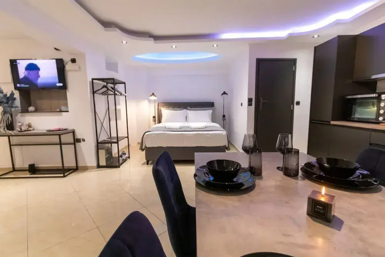 Black suites