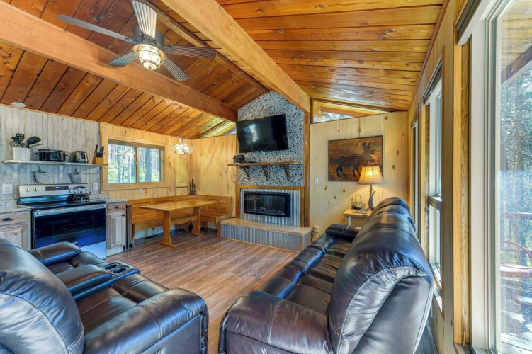 Rustic Idaho Retreat w/ Deck, Grill & Chiminea!