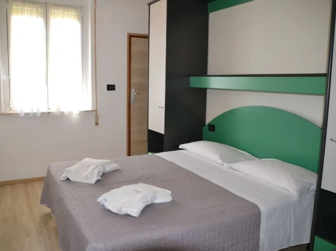 Economy room
