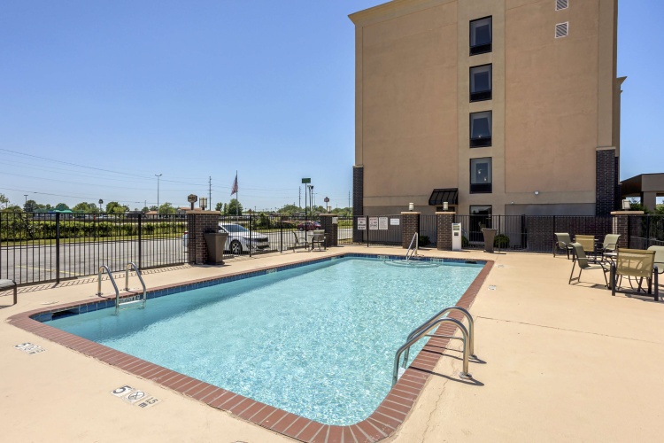 Best Western Plus Jonesboro Inn & Suites photo 19