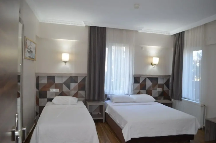 Standard Triple room with balcony