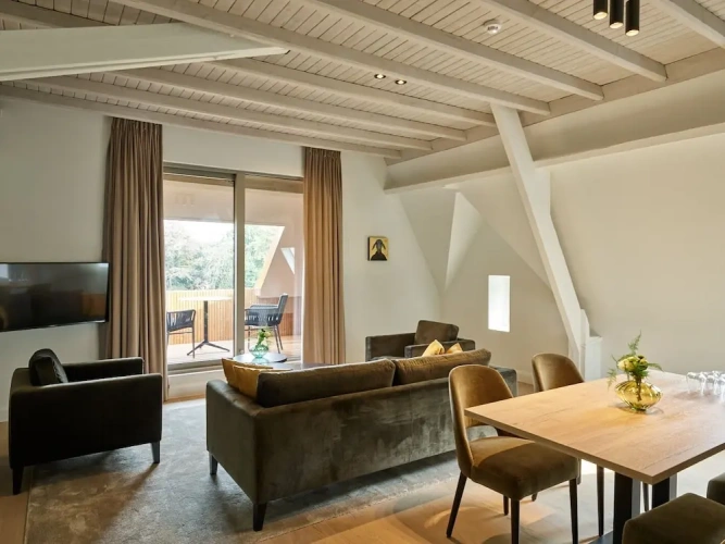 Standard Family room