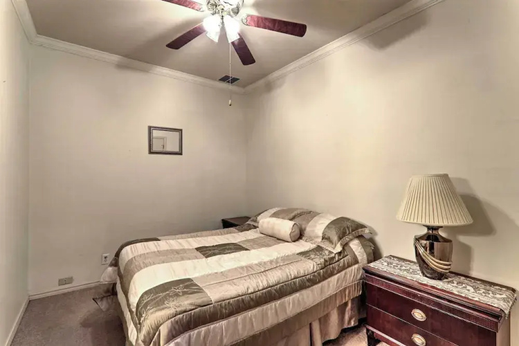 Private Pool: Lakefront Harlingen Home