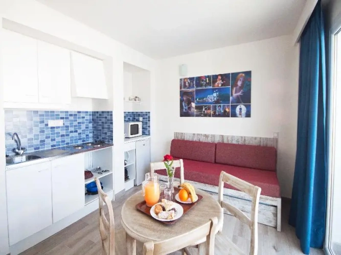 1 Bedroom Quadruple Apartment