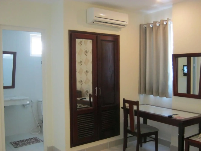 Standard Triple room