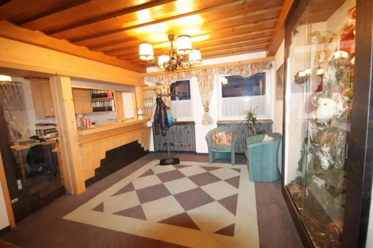 Comfort Family room with balcony and with view