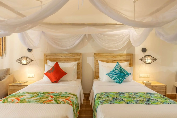 Twin Bungalow beachfront