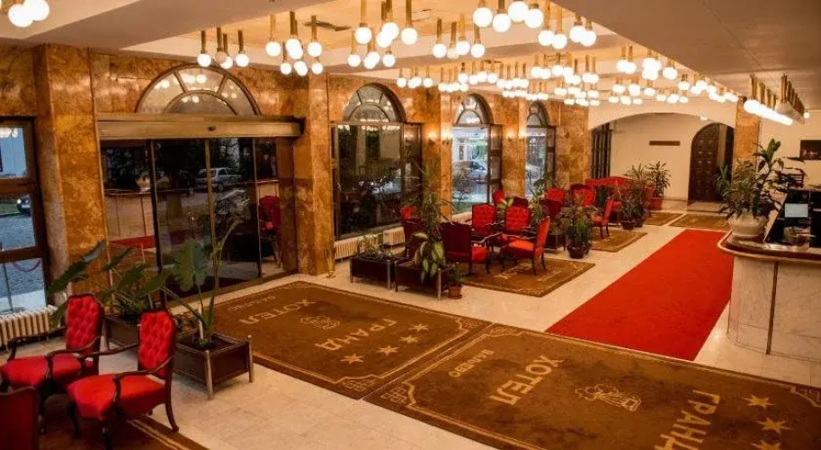 Hotel Grand