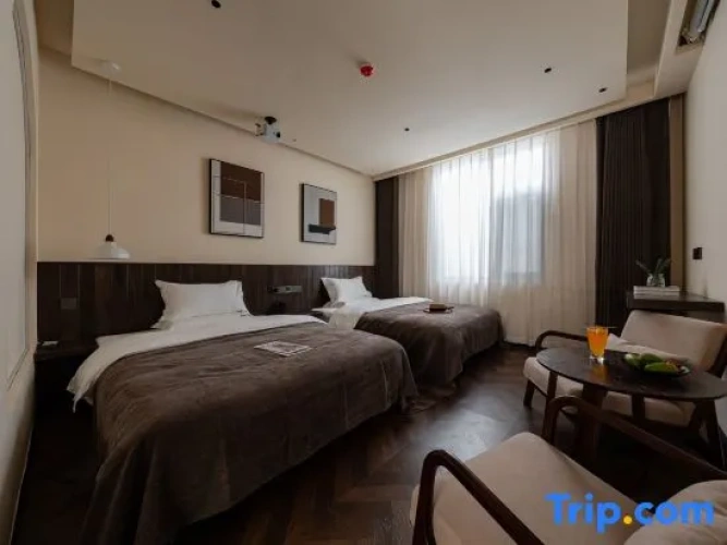 Twin Cottage