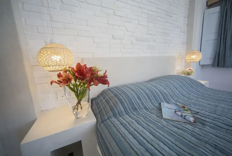 Ianthe Apartments & Villa