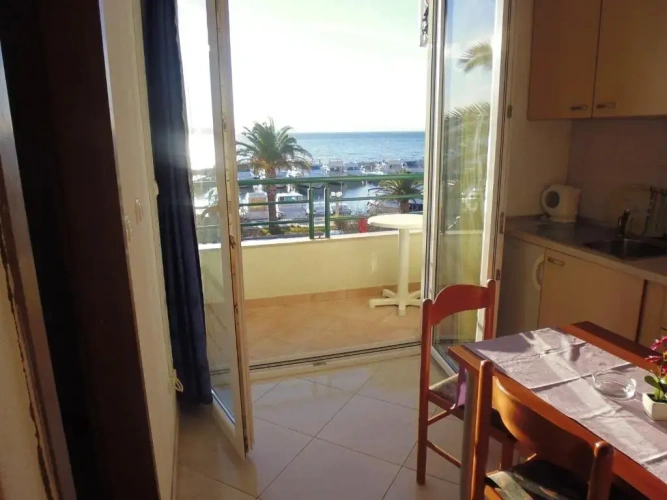 Studio with sea view