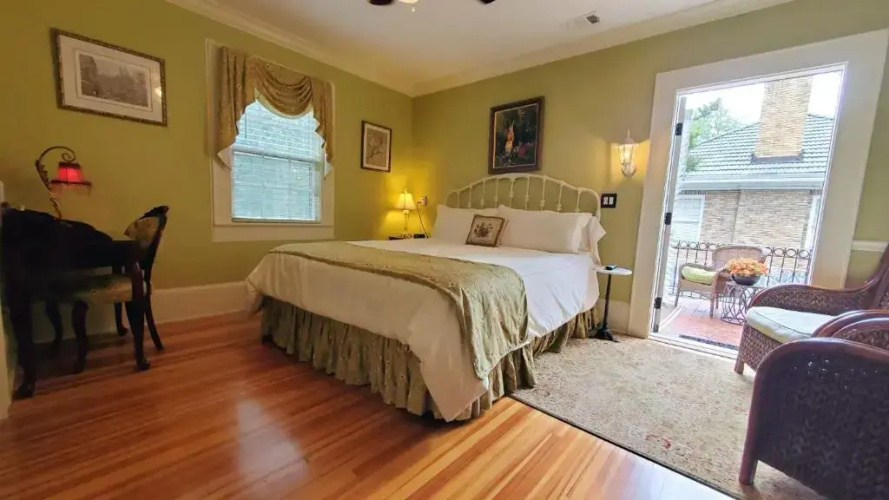 Pettigru Place Bed & Breakfast