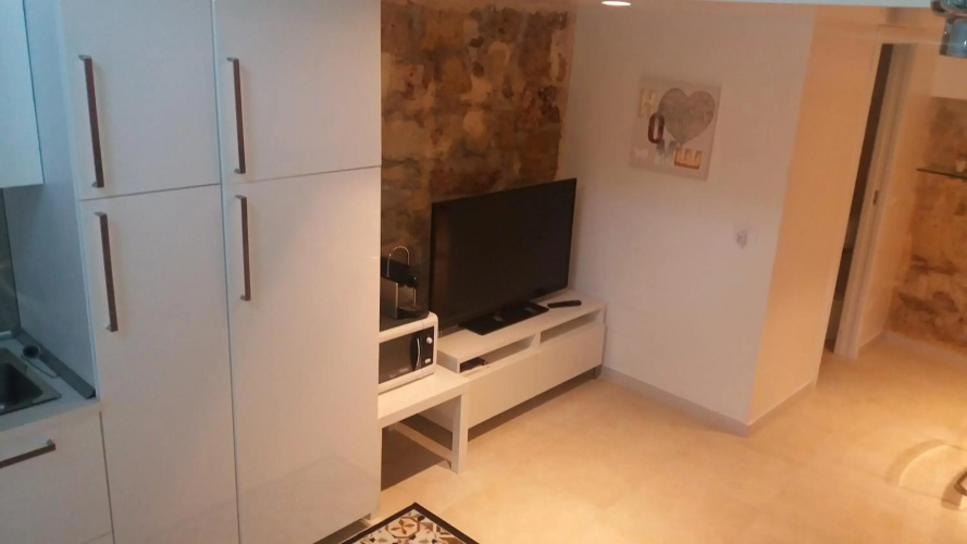 Home sotto l'Arco