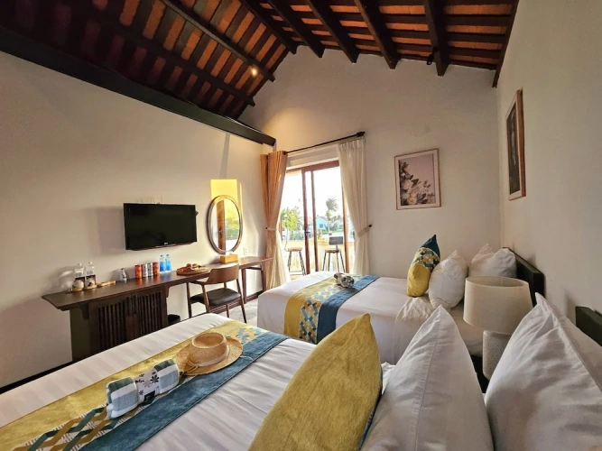 Superior Twin room with garden view