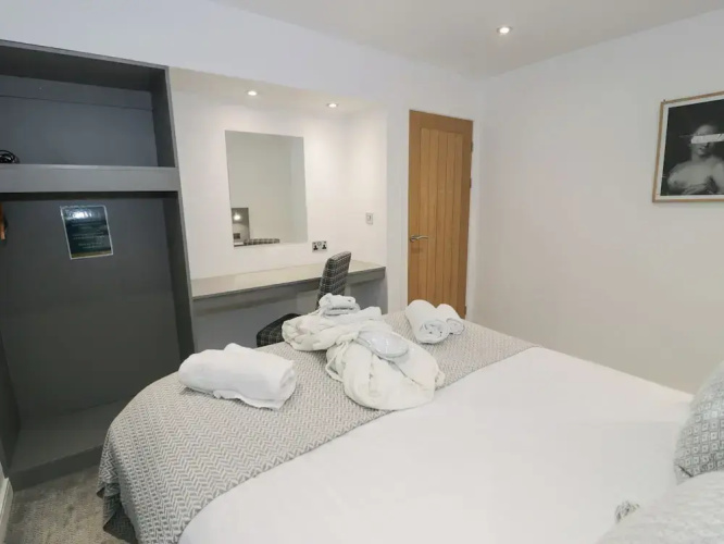Luxury Lodge 53