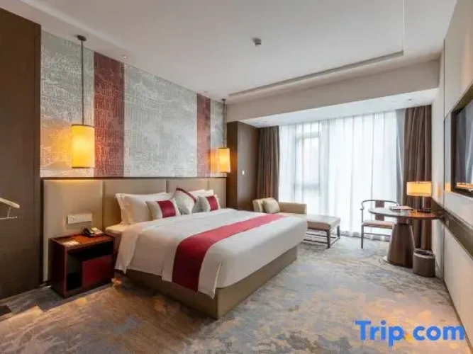 1 Bedroom Deluxe Suite