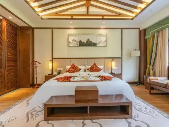 Gongga cliff Hot Spring Hotel