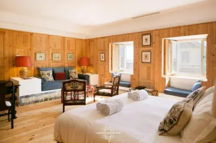 Alfama View Deluxe Suite Apartment