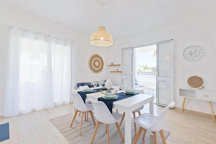 CASA UN TOCCO DI BLU A 300 mt dal mare