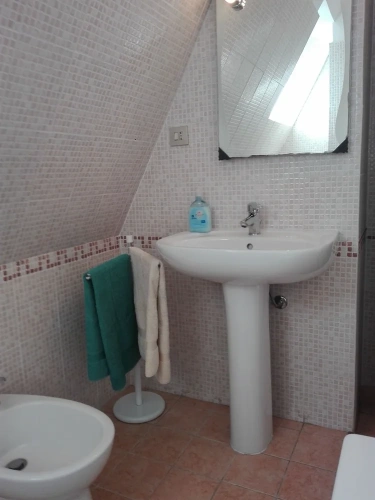 1 Bedroom Cottage with city view