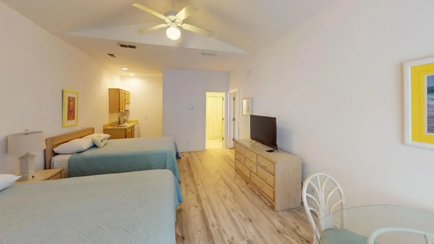 Club Villas Unit 17D - Lower Level