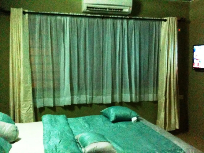 Marrets International Hotel Express