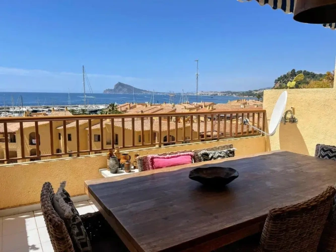 2 Bedrooms Apartment