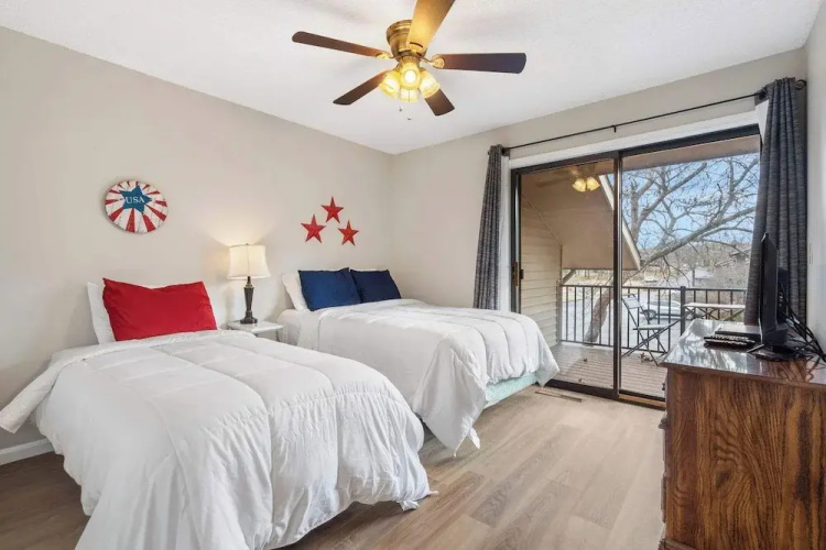 All Fore the Best - Onsite Amenities