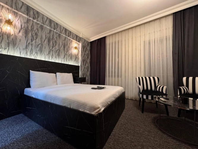 Economy room