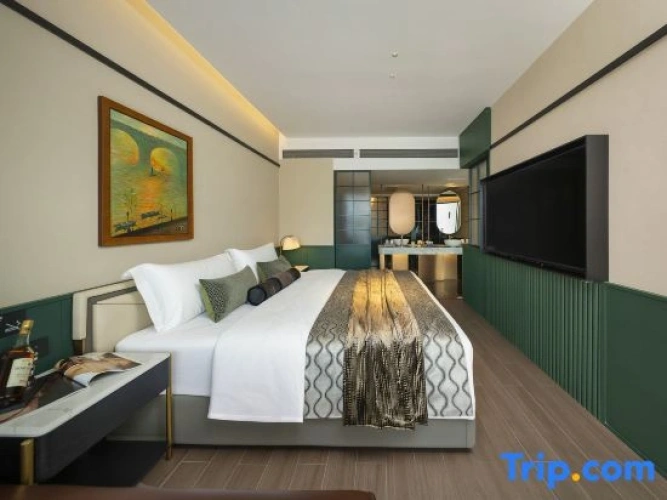 Twin Family Suite with balcony and with river view
