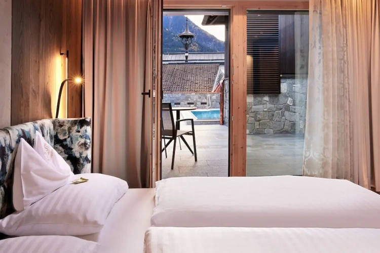 Deluxe Suite with balcony