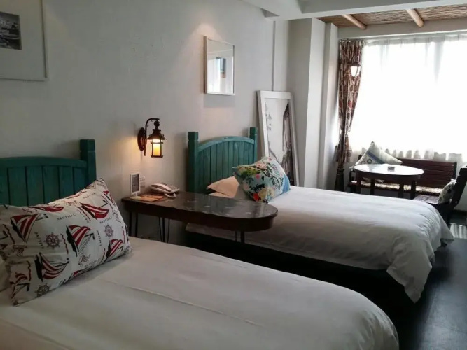 Eken Hotels