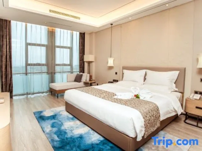 Deluxe Double Suite