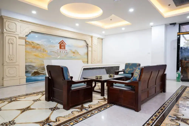 Home me Hotel